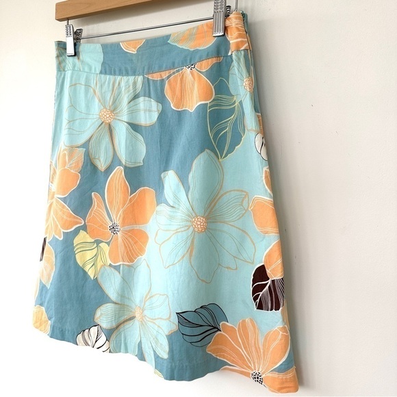 Violet a-line mini skirt in cotton/spandex blend, floral tropical print, unlined - Picture 4 of 10